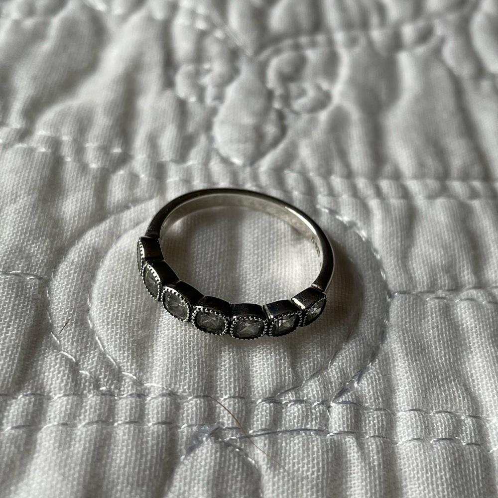 Pandora ring